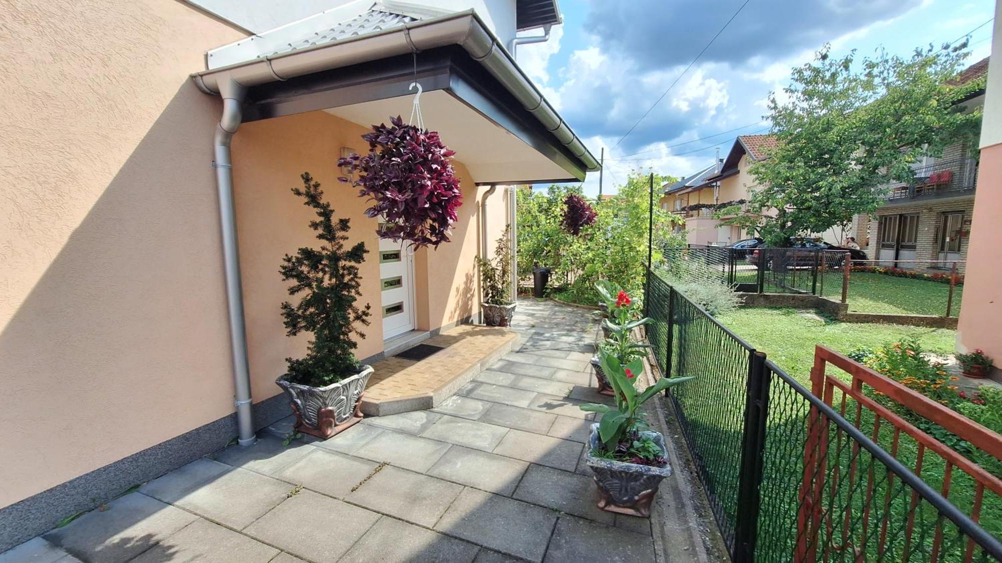 Kaca Apartmani 1 Banja Luka Kültér fotó