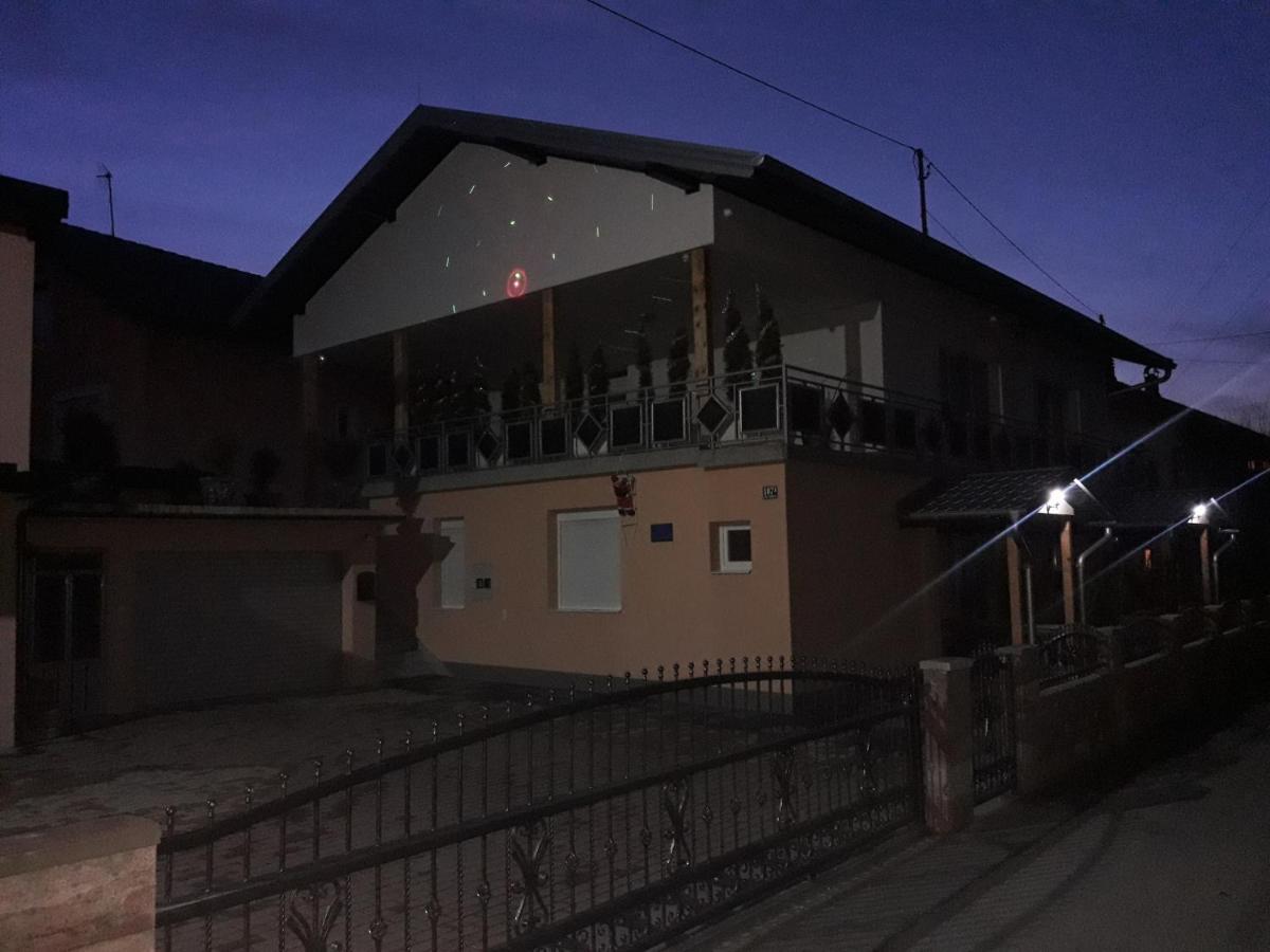 Kaca Apartmani 1 Banja Luka Kültér fotó
